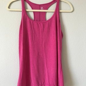 GapFit l Breathe Racerback Tank